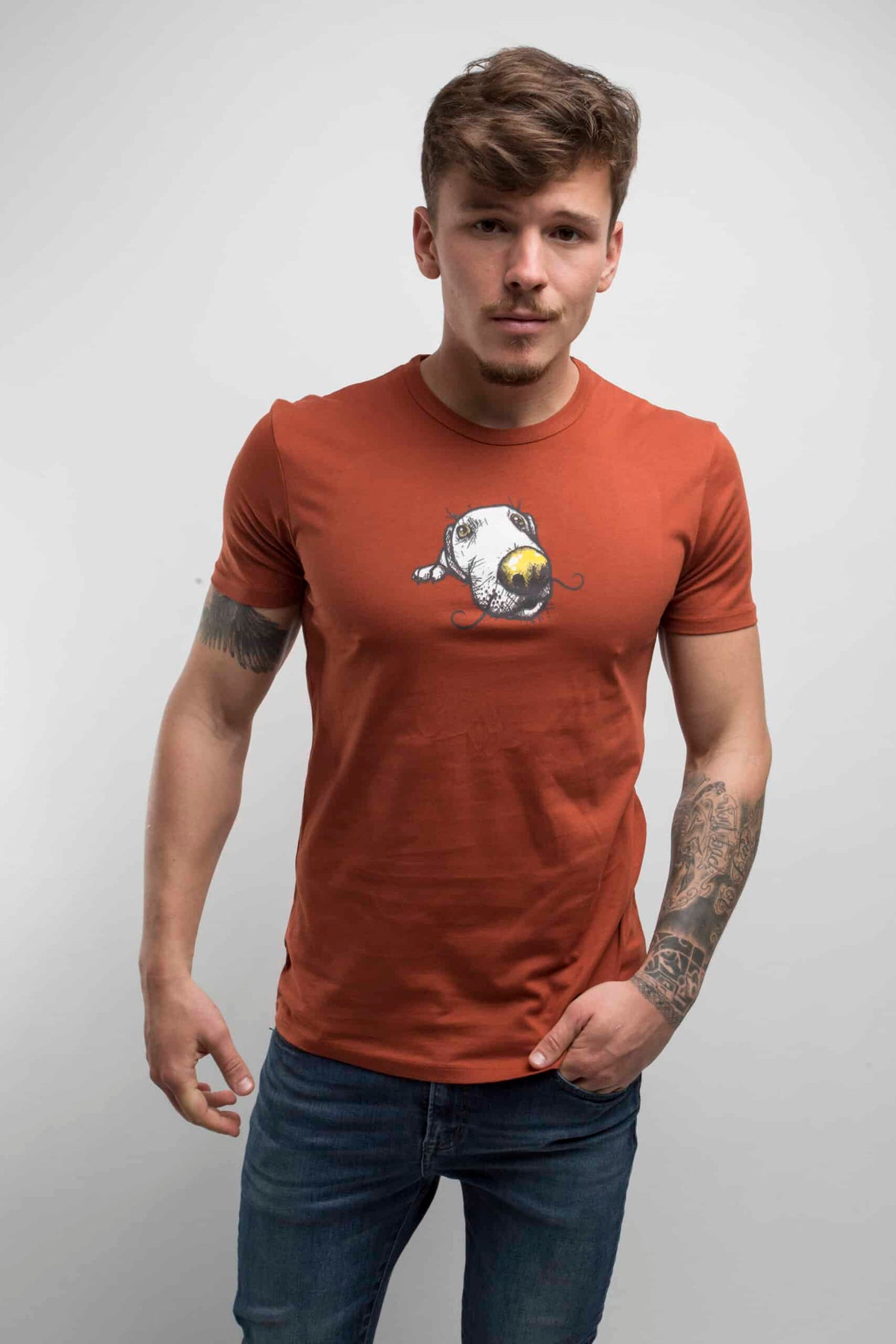 T-SHIRT שרוול קצר כתום עם הדפס כלב מצויר